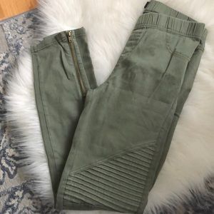 Beulah Green Moto Leggings